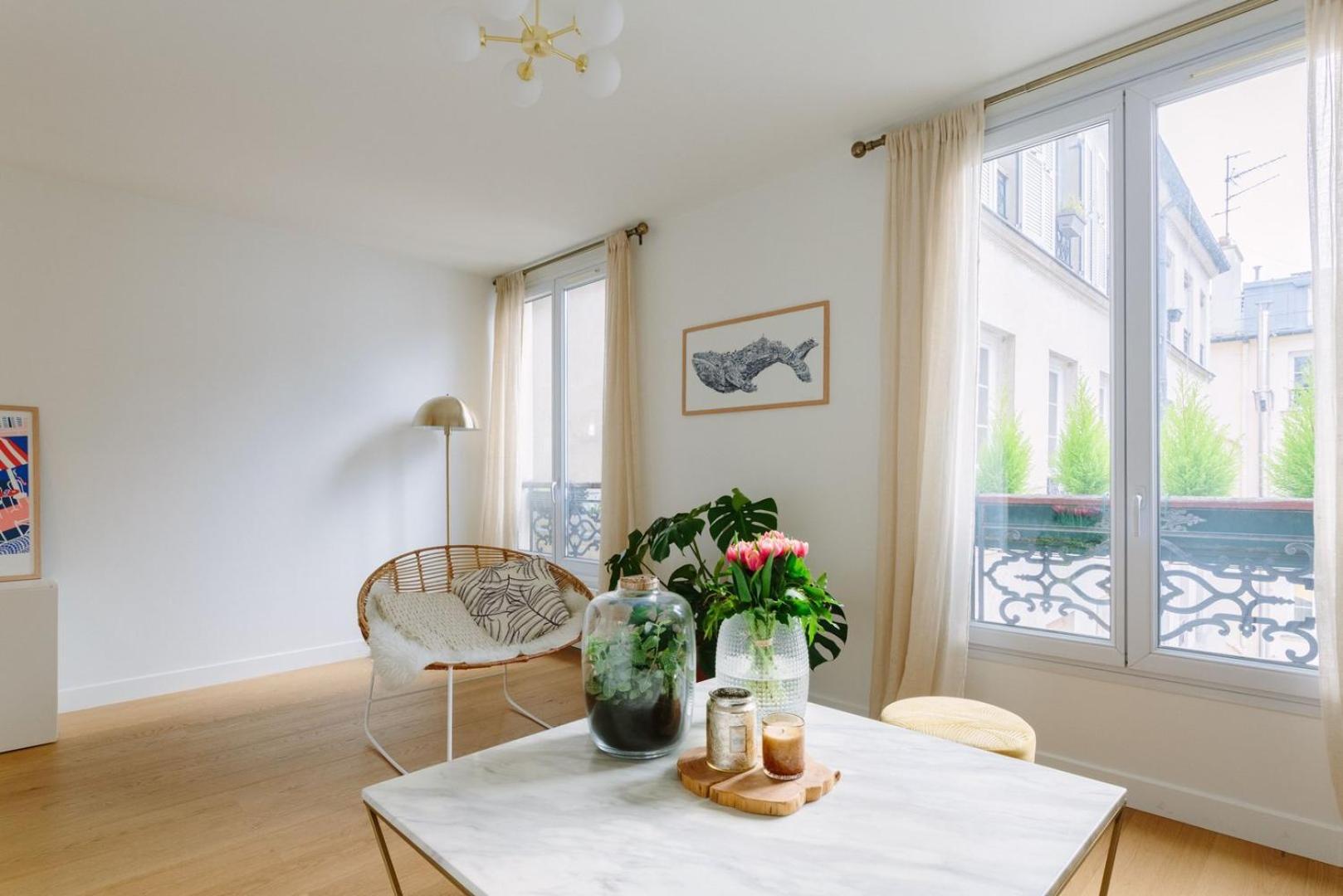 Appartement Rue Du Faubourg Du Temple, Paris, France